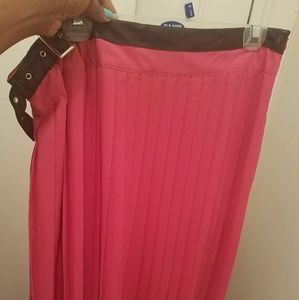 Long pleated skirt